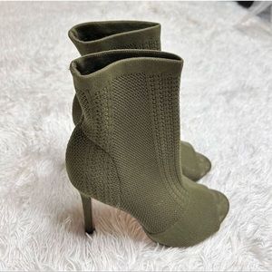 Catherine Malandrino Military Green Knitty Boots Size 7
